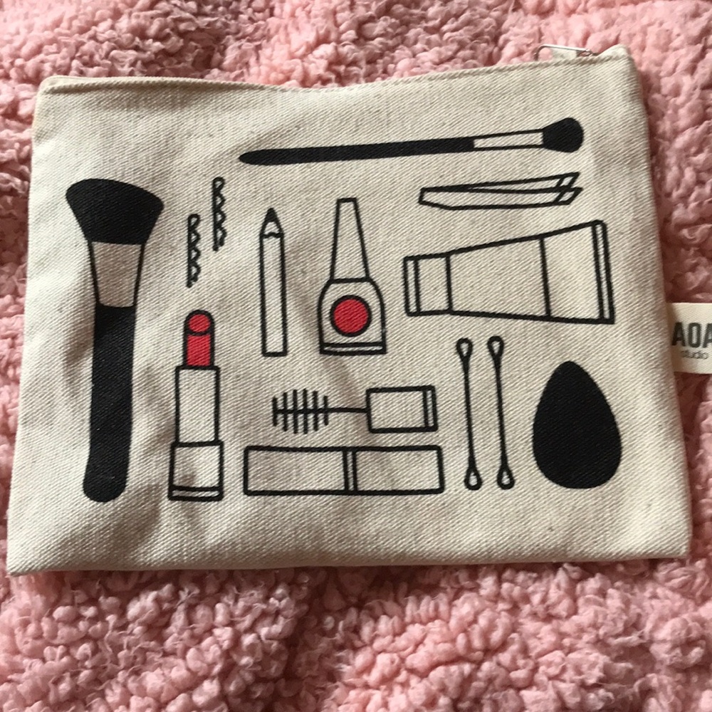 Makeup bag